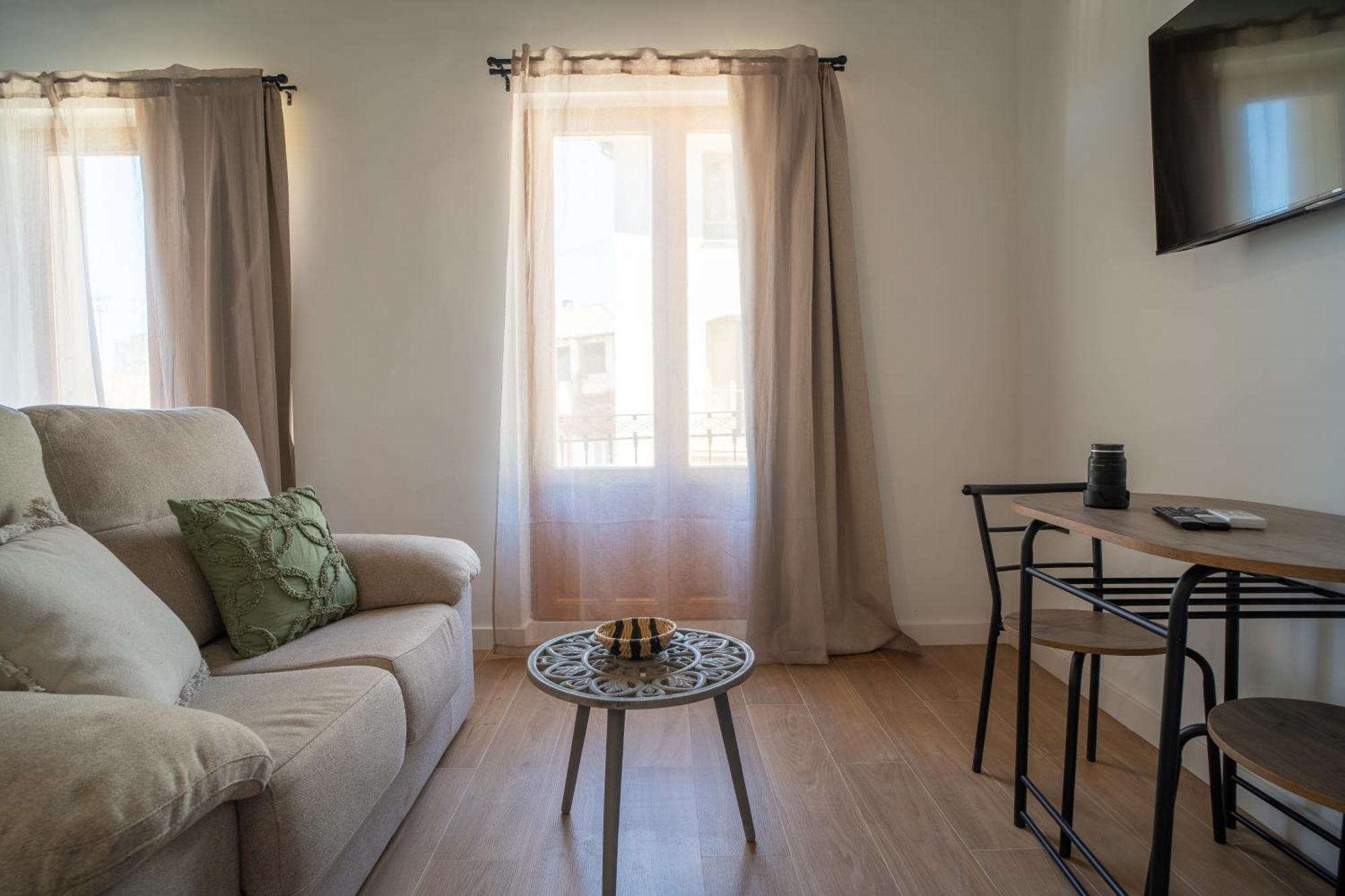 Apartamentos Gomerez 30 Granada Eksteriør billede