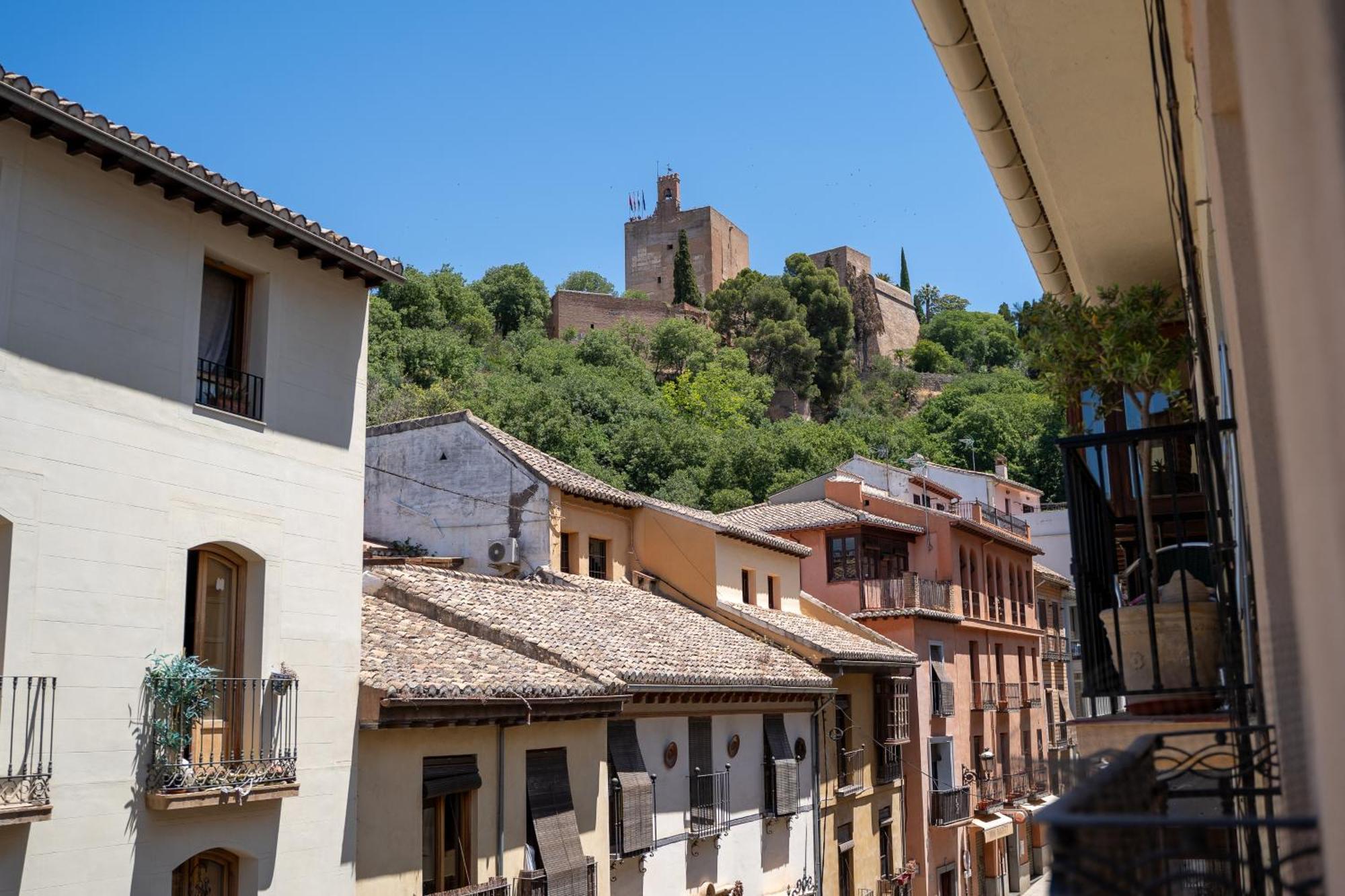 Apartamentos Gomerez 30 Granada Eksteriør billede